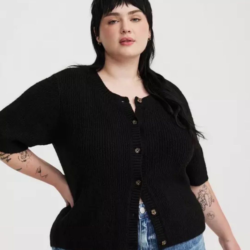 Torrid Vegan Cashmere Crew Cardigan Black Button Up Sweater Sz 4X NWT